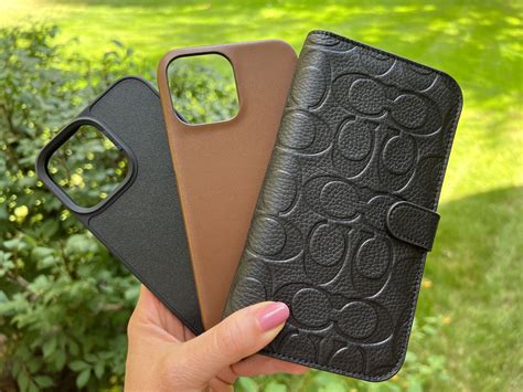 iPhone 13 Pro Max leather case in black 